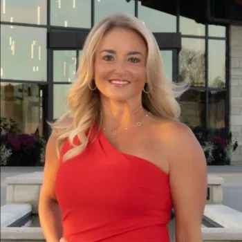 Kristin Malfer, Agent in  - Compass