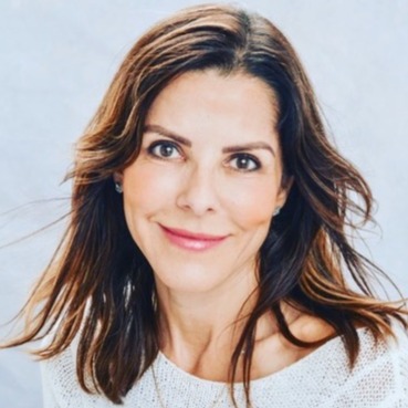 Headshot of Victoria Anest