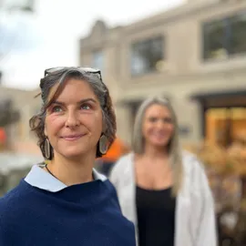 Lisie Abrams, Agent in  - Compass