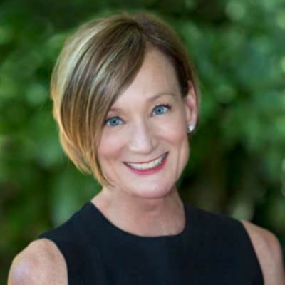 Headshot of Lisa Spear