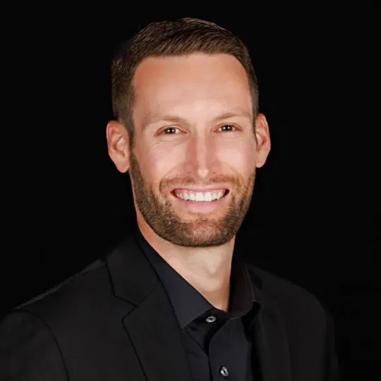 Chris Taege, Agent in  - Compass