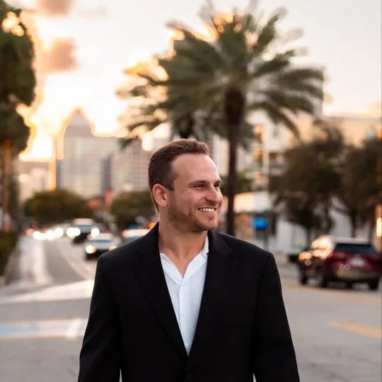 Evan Kessler, Agent in  - Compass