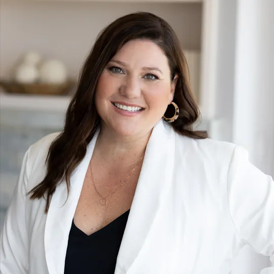 Amy Stonehocker, Agent in  - Compass