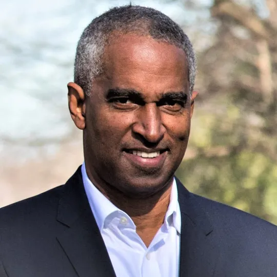 Chris Halliburton, Agent in  - Compass