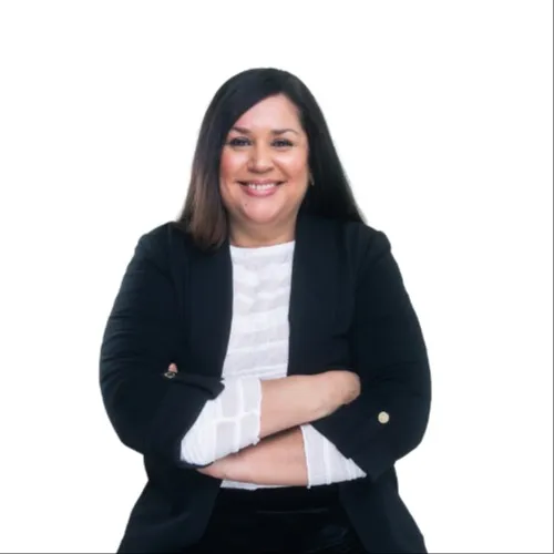 Vanessa Gonzalez, Agent in  - Compass