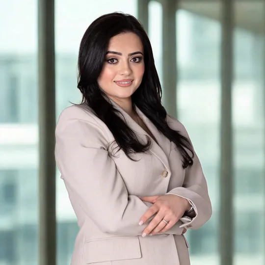 Alda Lumaj, Agent in  - Compass