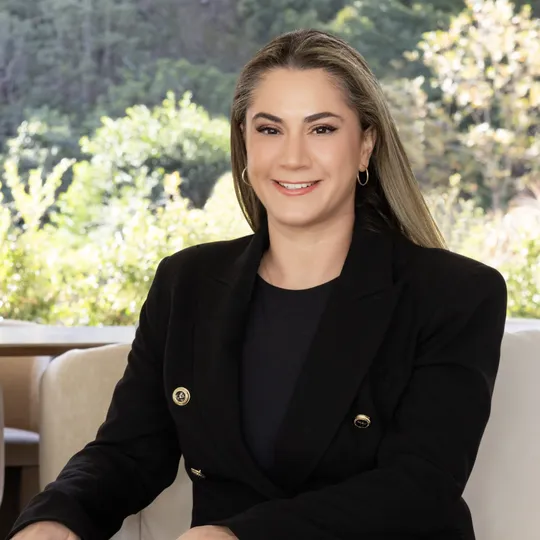 Sharon Levi, Agent in  - Compass