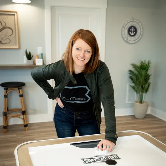 Lindsey Erisey, Agent in  - Compass