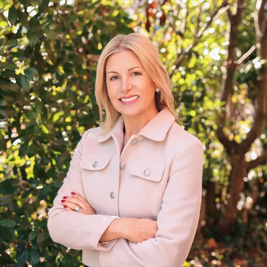 Terry Voigt, Agent in  - Compass