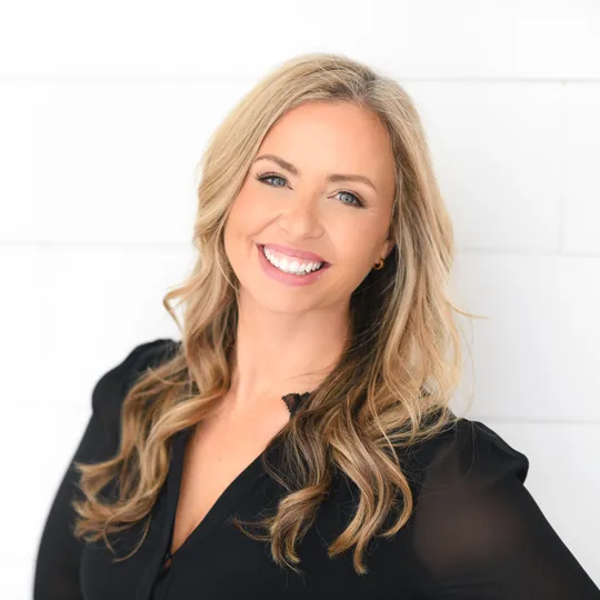 Danielle Meade, Agent in  - Compass