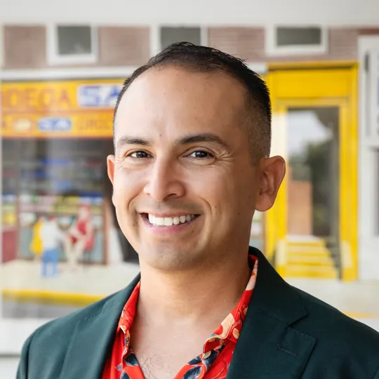 Luther Hines, Agent in  - Compass