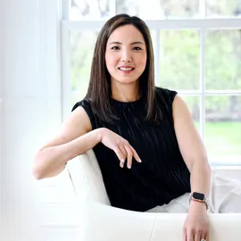 Alice Chin, Agent in  - Compass