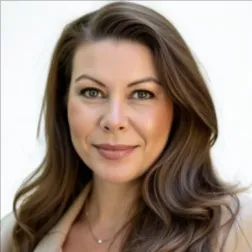 Kelly Babb, Agent in  - Compass