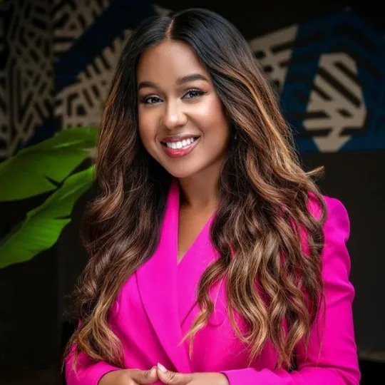 Kessia Bery, Agent in  - Compass