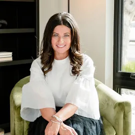 Amanda Fein, Agent in  - Compass