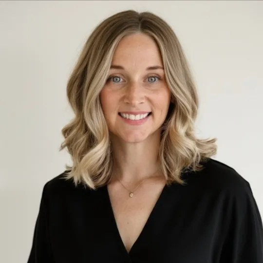 Desiree Lofredo, Agent in  - Compass