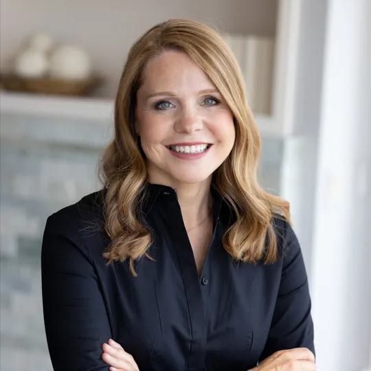 Elizabeth Donaldson, Agent in  - Compass