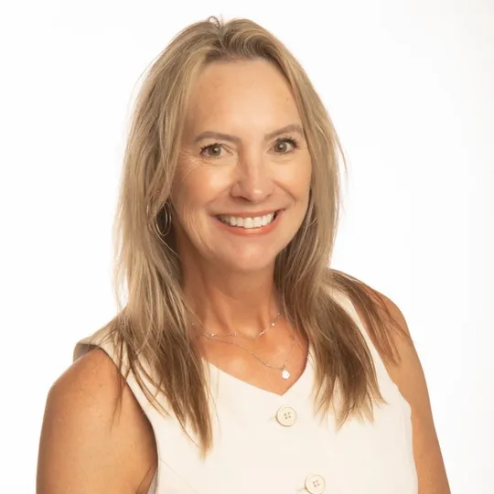 Shawni Leachman, Agent in  - Compass