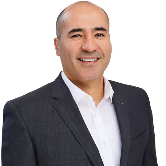 Jason Hoelter, Agent in  - Compass