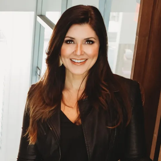 Andrea Plum, Agent in  - Compass