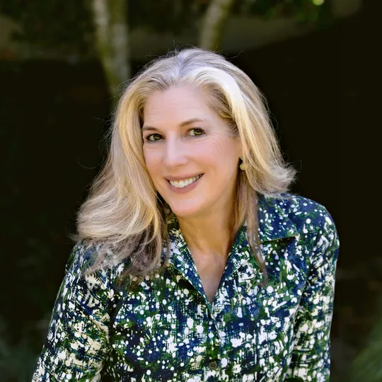 Lori Docherty, Agent in  - Compass