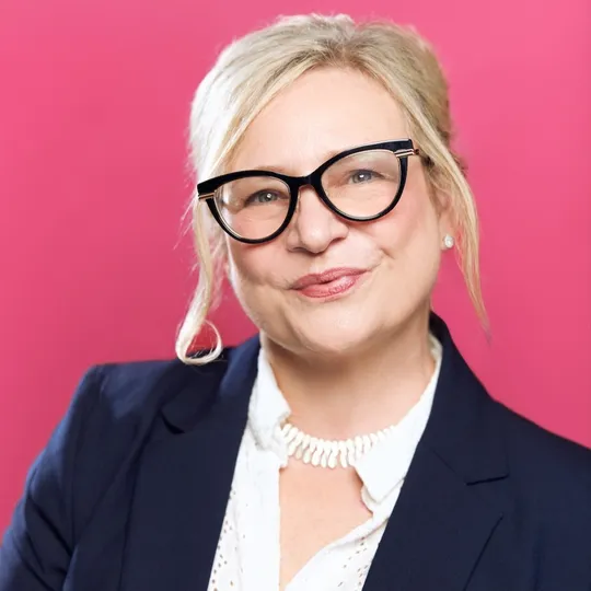 Lisa Daggett, Agent in  - Compass