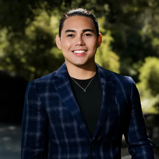 Josh Marquina-Melanio, Agent in  - Compass