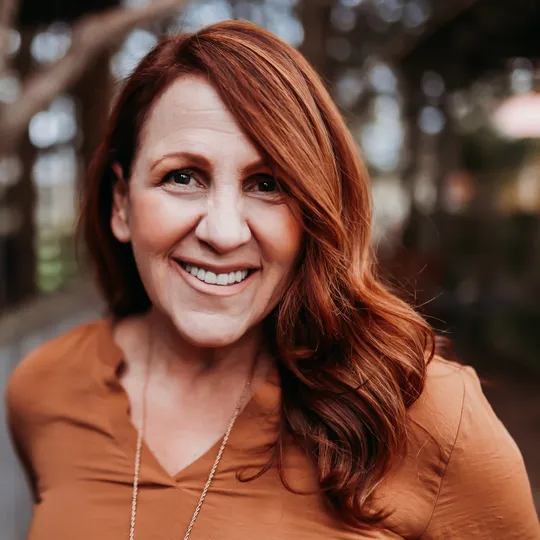 Ali Eastburn, Agent in  - Compass