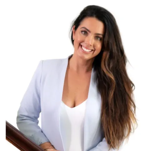 Lissa Bulis, Agent in  - Compass