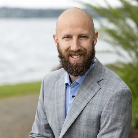 Josh Murphy, Agent in  - Compass