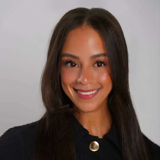 Lissette Delara, Agent in  - Compass