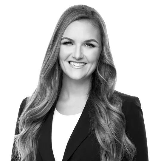 Lauren Leisk, Agent in  - Compass