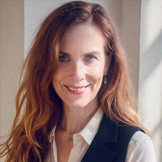 Jennifer Peterson, Agent in  - Compass