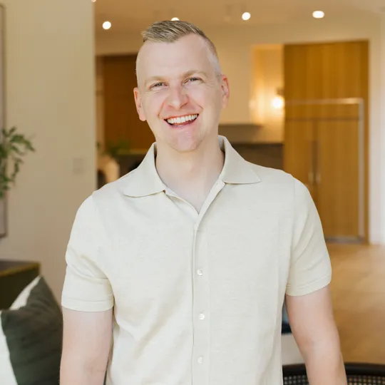 Tyler Scott, Agent in  - Compass