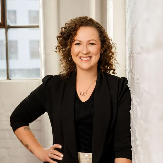 Brenna Winsey, Agent in  - Compass