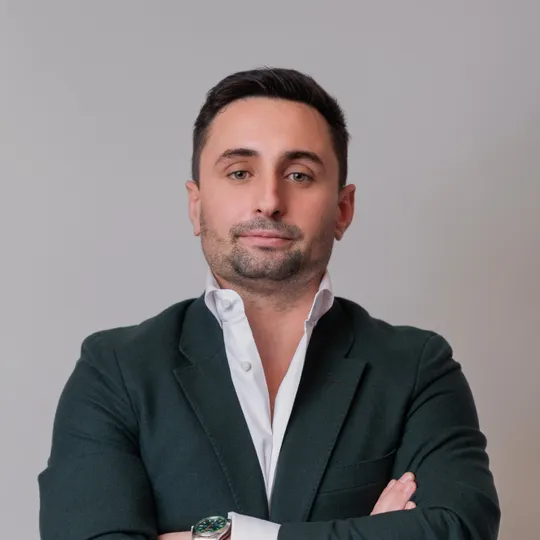 Jack Leguelaff, Agent in  - Compass