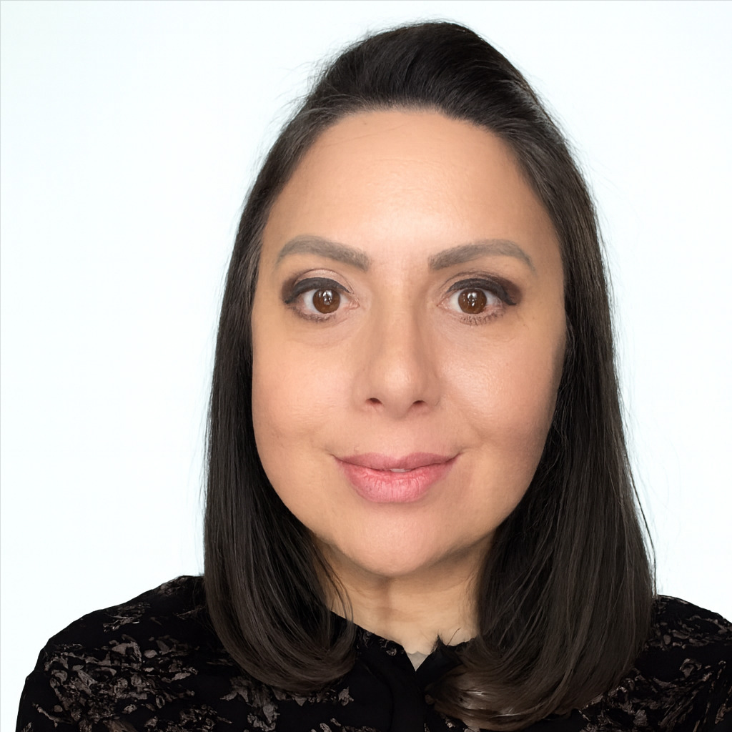 Headshot of Barbara Lowe