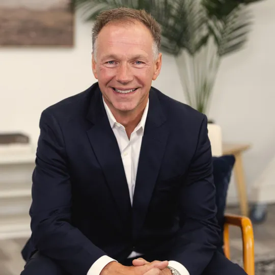 Stephen Macdonald, Agent in  - Compass