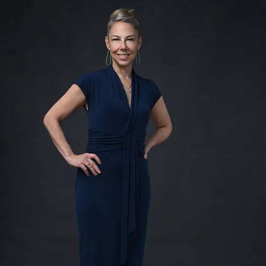 Lisa Danbrot, Agent in  - Compass