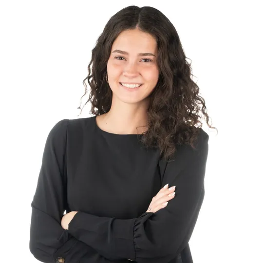 Isabelle Carlston, Agent in  - Compass