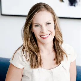 Jackie Horton, Agent in  - Compass