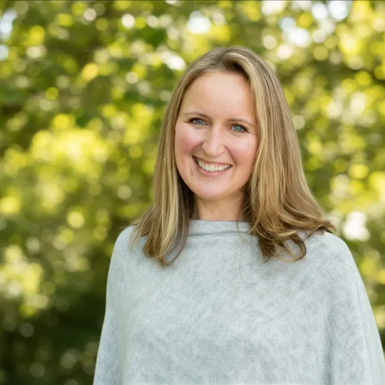 Meredith Stoddard, Agent in  - Compass