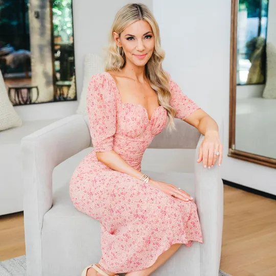 Jen Winston, Agent in  - Compass