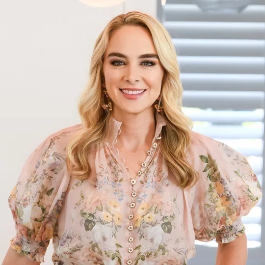 Allison Stewart, Agent in  - Compass