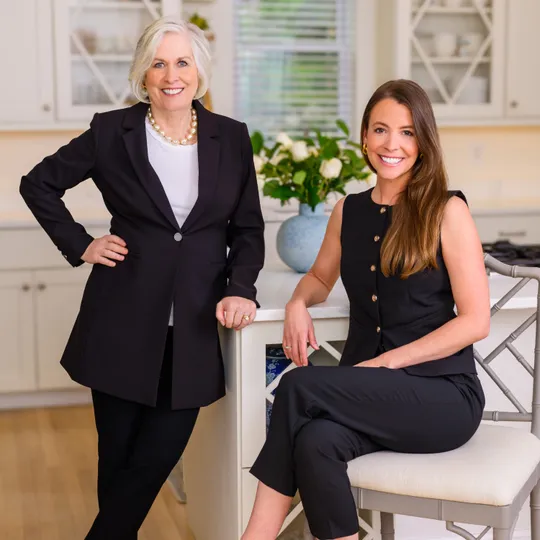 The Thomas Team, Agent in  - Compass