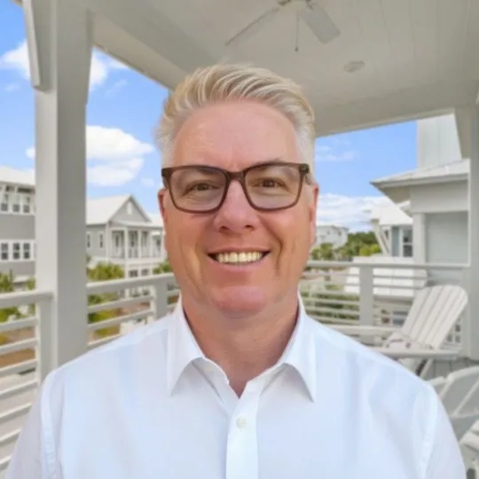 James Varga, Agent in  - Compass