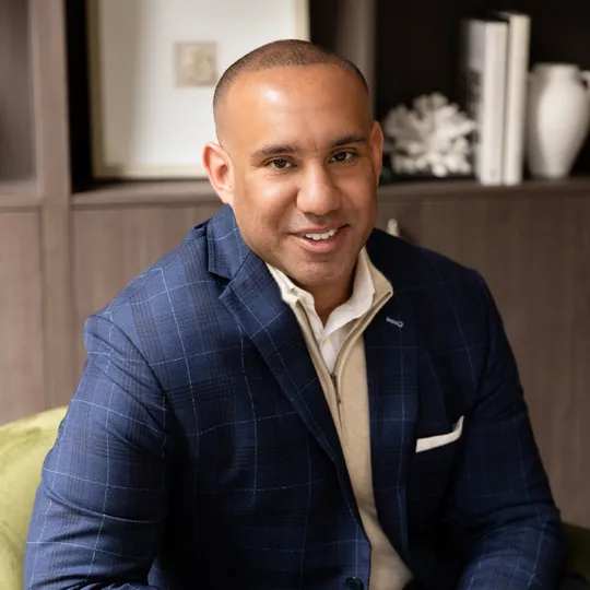 Michael Orbino, Agent in  - Compass