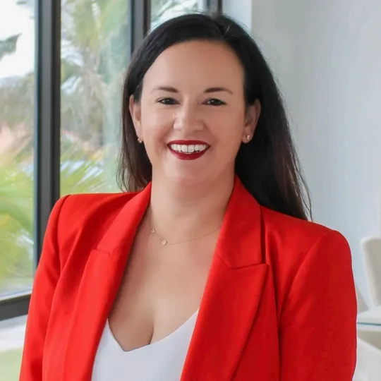 Maria Fanto, Agent in  - Compass