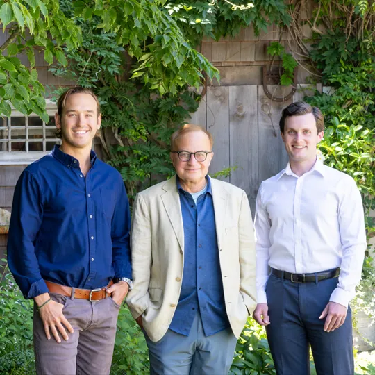 The Hamptons Commercial Real Estate Team, Agent in  - Compass