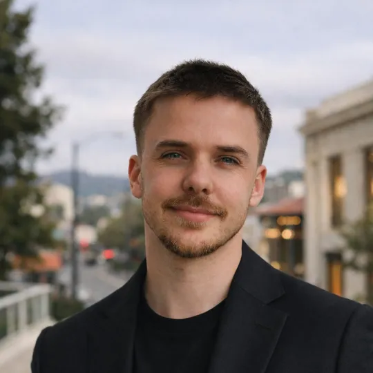 Justin Voshall, Agent in  - Compass